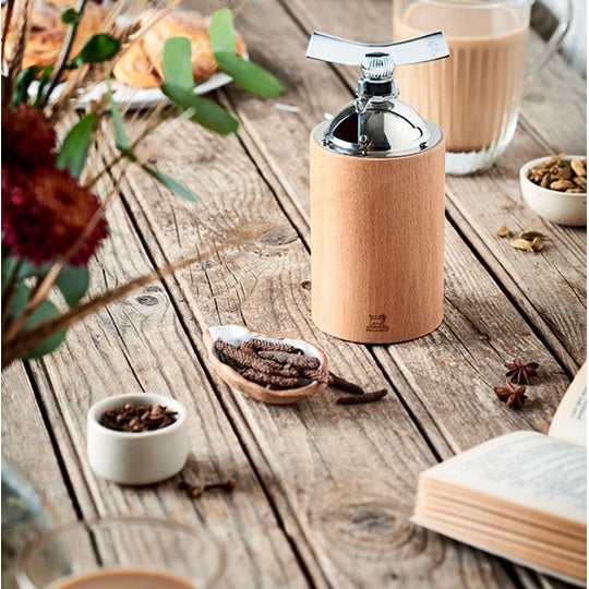 Isen Long Pepper Mill, 16cm