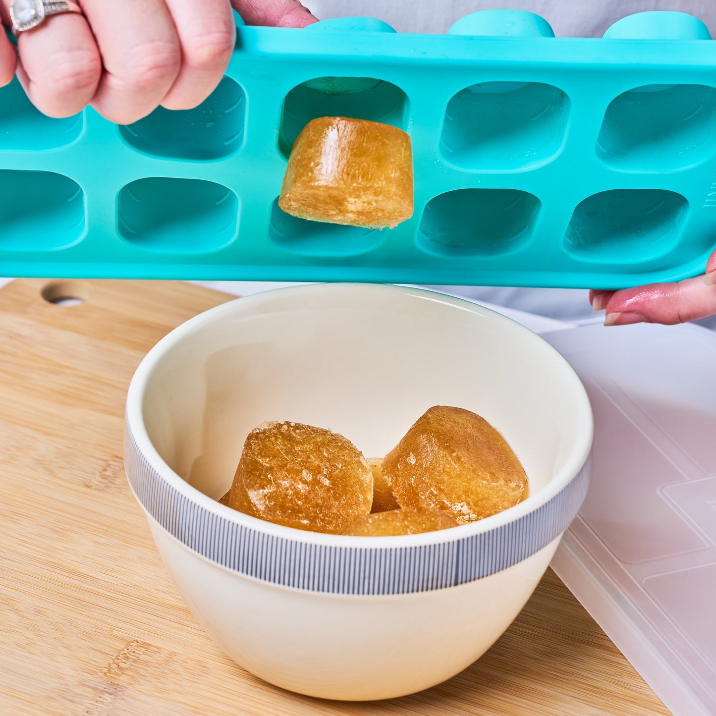 Avanti 10 Portion Food Cube Freezing Tray - 40ml / 2 Tablespoon