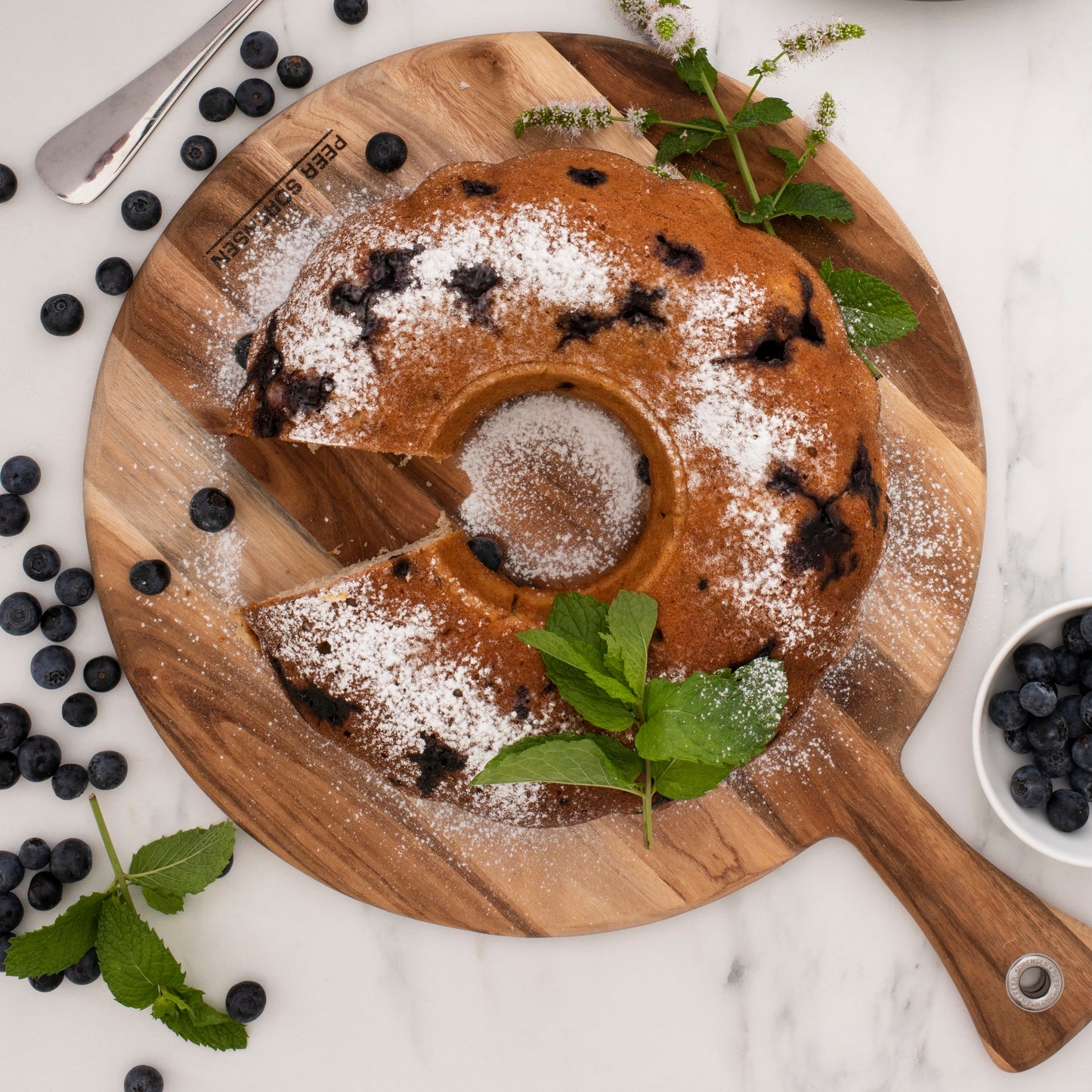 Peer Sorensen Round Serving Board with Handle 42×30.5×1.2cm
