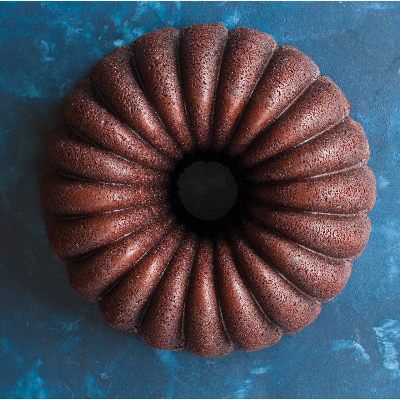 Elegant Party Bundt® Pan 23.5 x 24 x 9.5cm