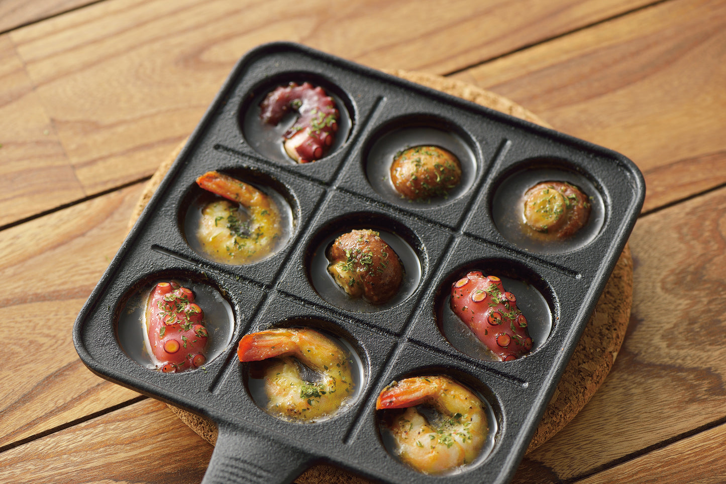 Pearl Life Cast Iron Takoyaki Octopus Ball Plate - 9 balls