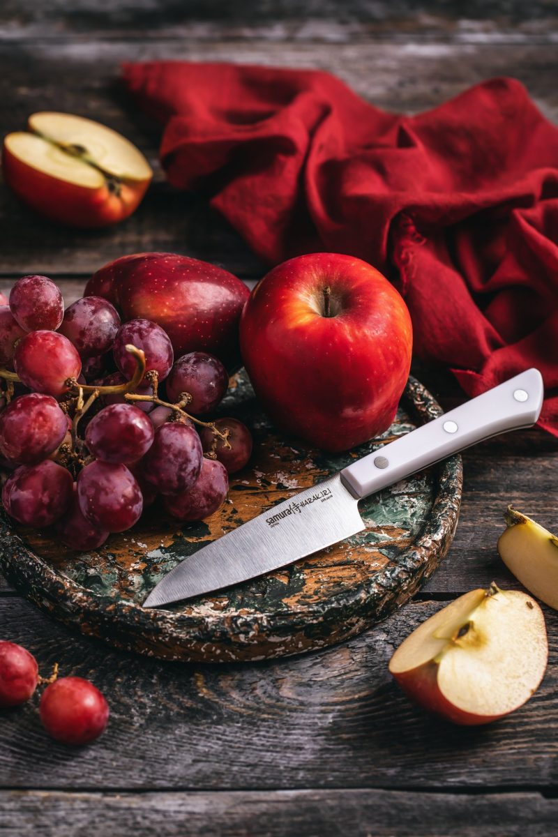 Samura HARAKIRI Knife Set - Utility Knife, Two-sided Saw Knife, Chef's Knife, White Handle, - Kitchenly