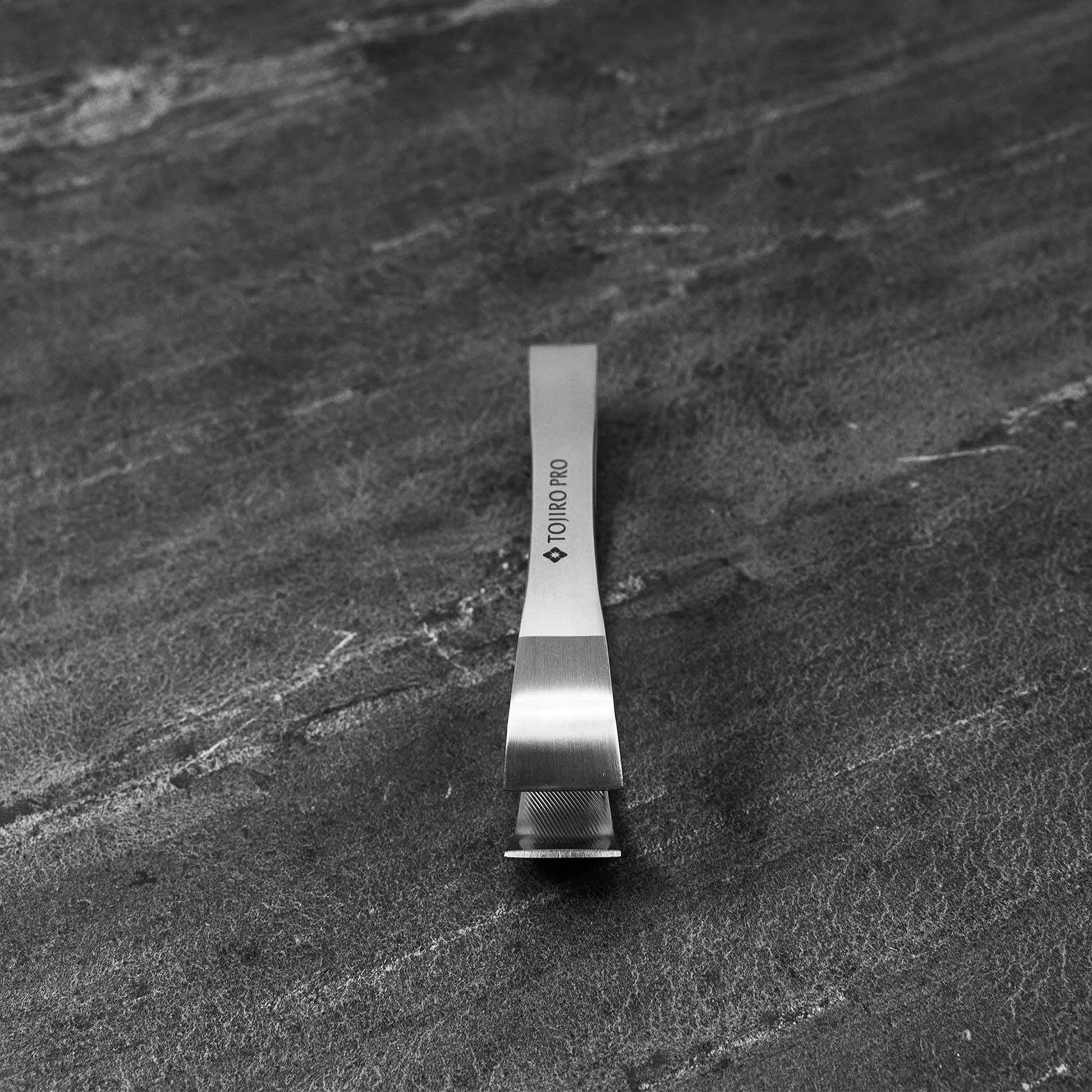 Tojiro "PRO" Fish Bone Tweezer - Kitchenly