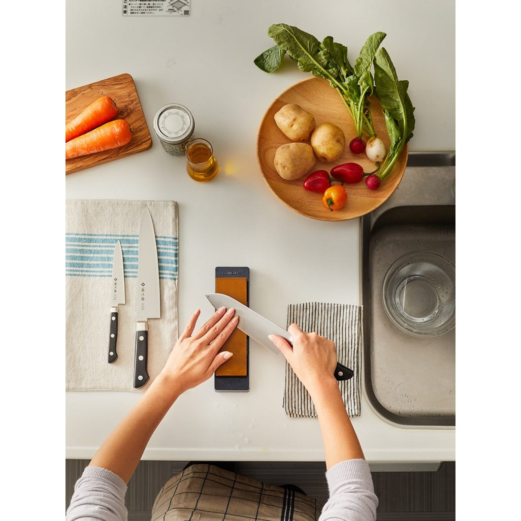 Tojiro DP 3-Layer Series Paring Knife - Single Edge Blade, Right Hand, 90mm - Kitchenly