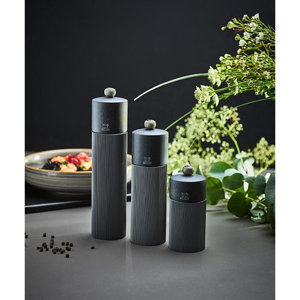 Line Pepper Mill, 22cm