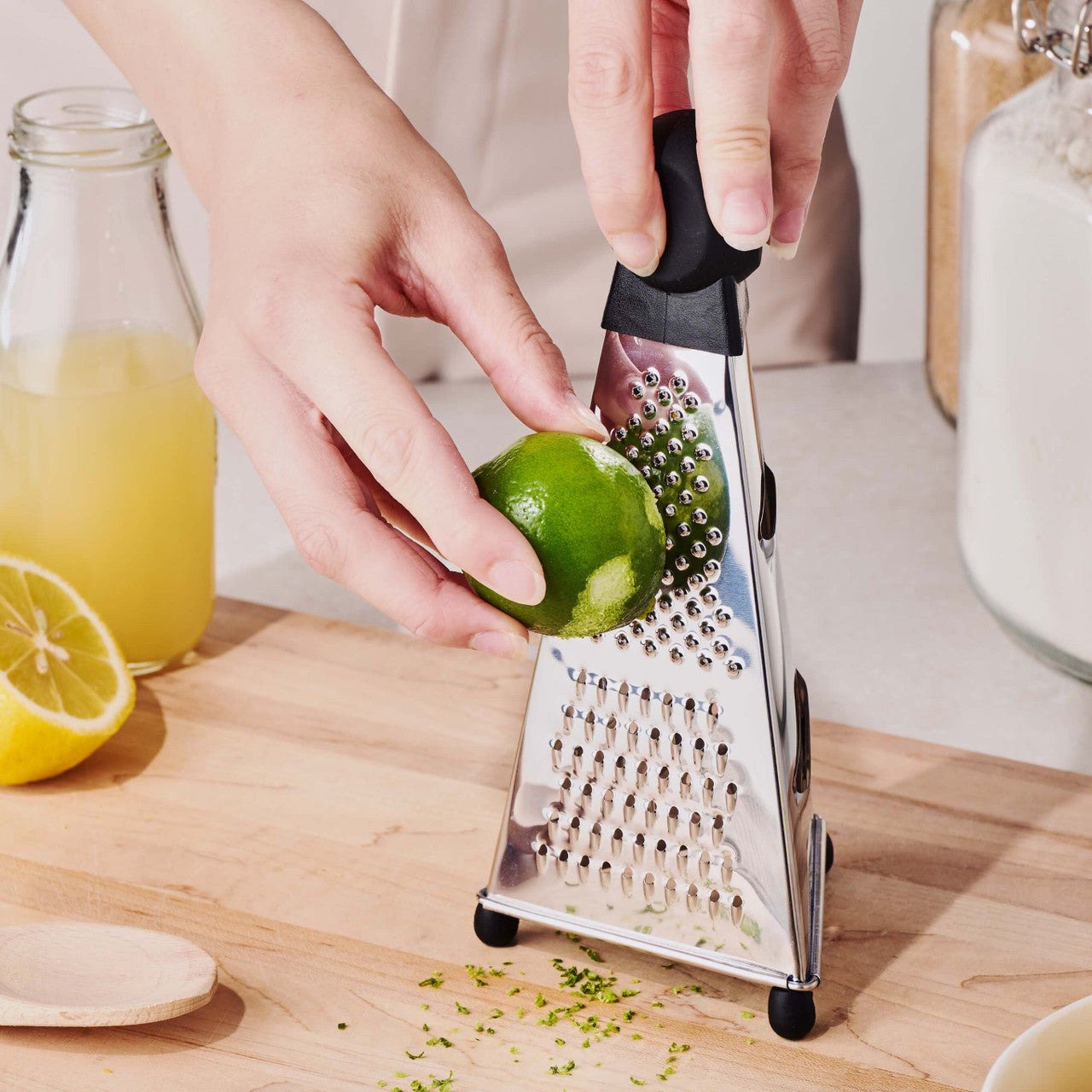 Lifestyle 3 Way Triangular Grater