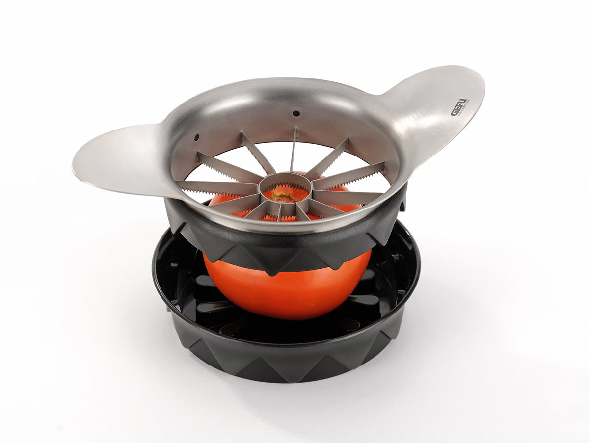 Tomato- and apple slicer POMO
