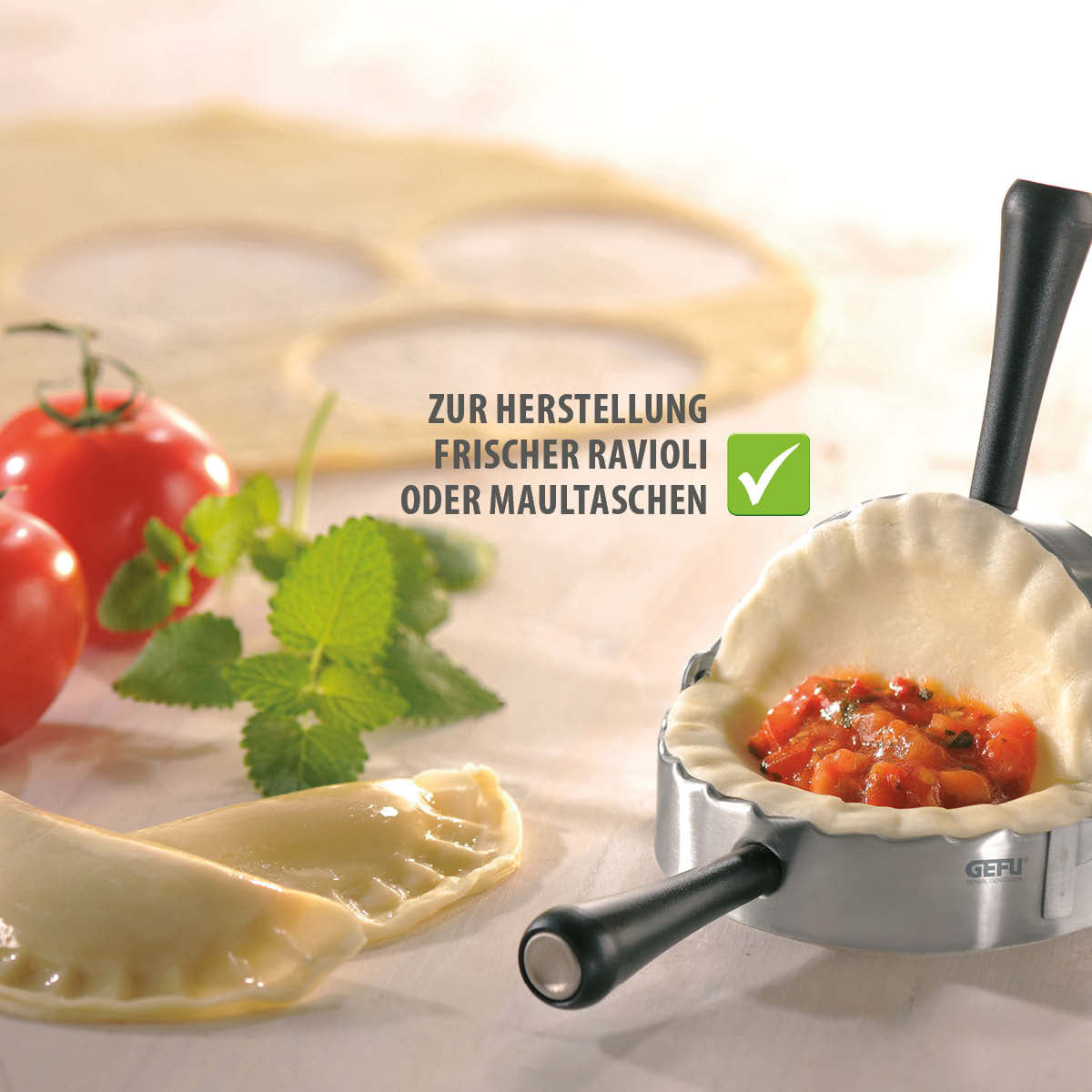 Ravioli-/pasta case maker RAVENNA, round