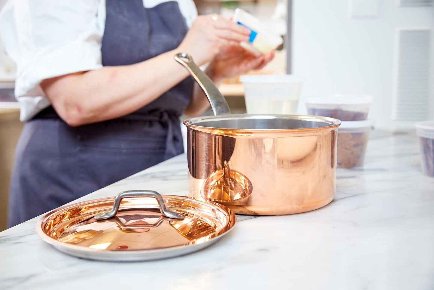 Matfer Bourgeat Copper Saucepan - 240mm, Stainless Steel Interior, Cast Iron Handle