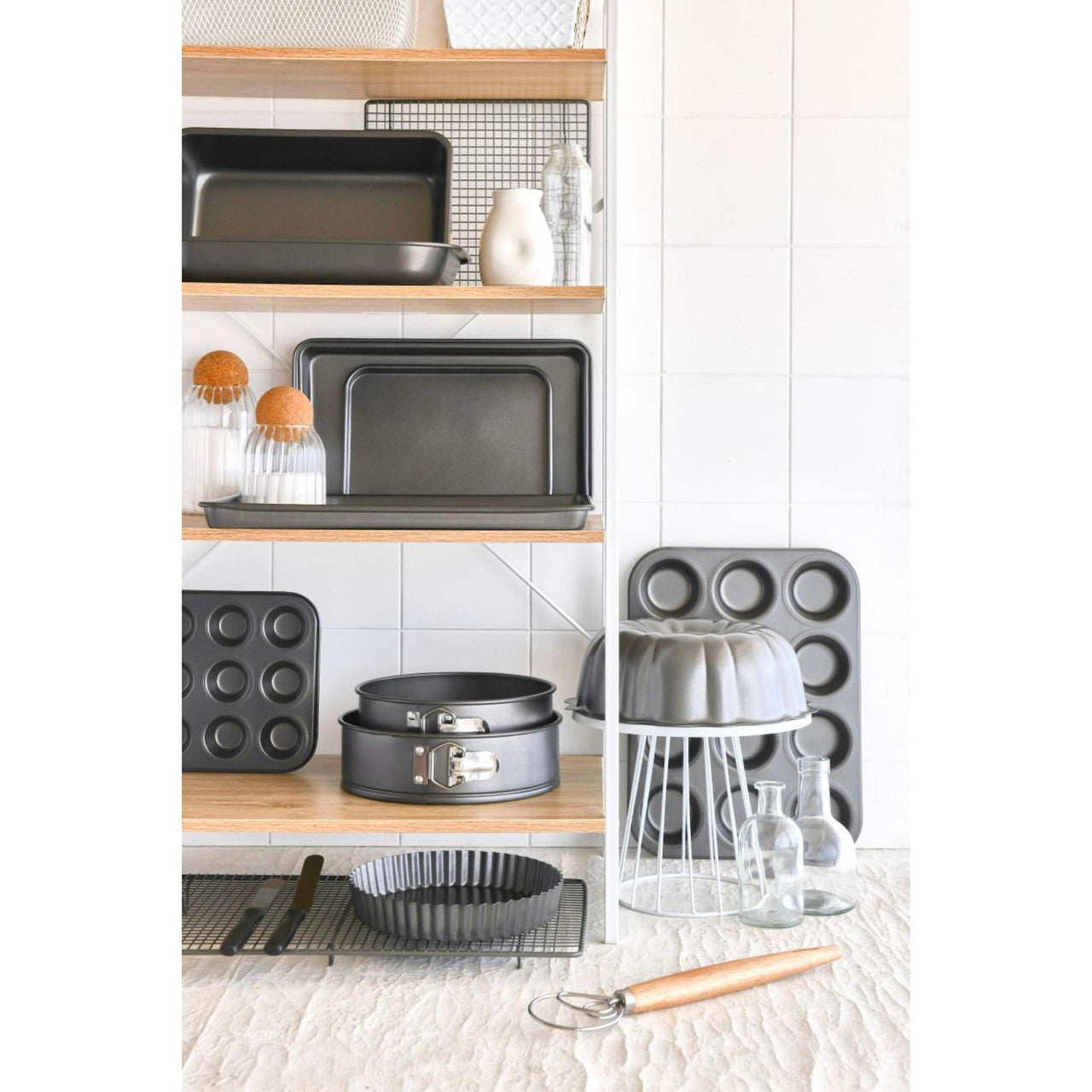 Fluted Ring Cake Pan, 27Ø x 18cm - Non-stick