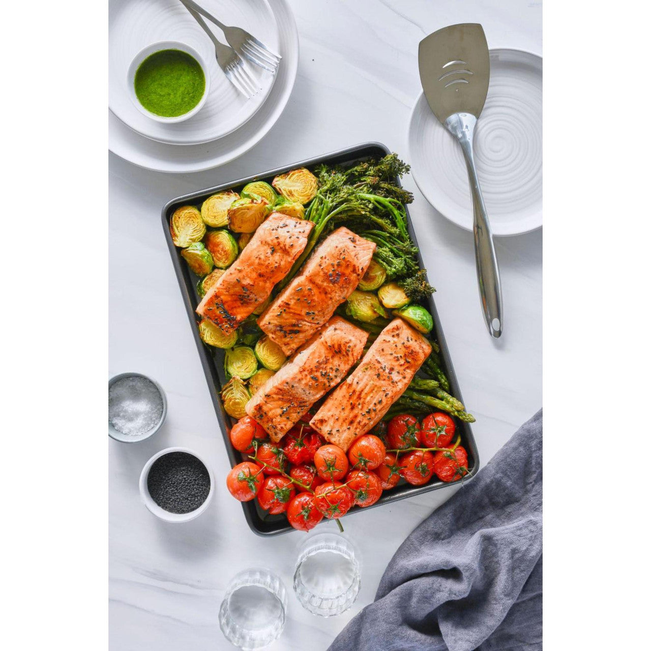 Oven Tray, 39 x 27 x 1.9cm - Non-stick