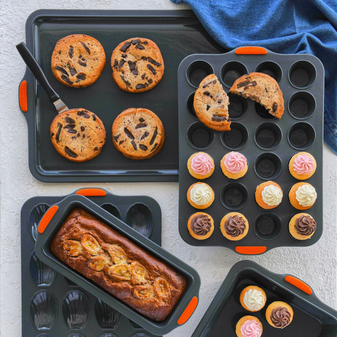 Silicone Large Baking Tray, 38 x 27cm - Grey