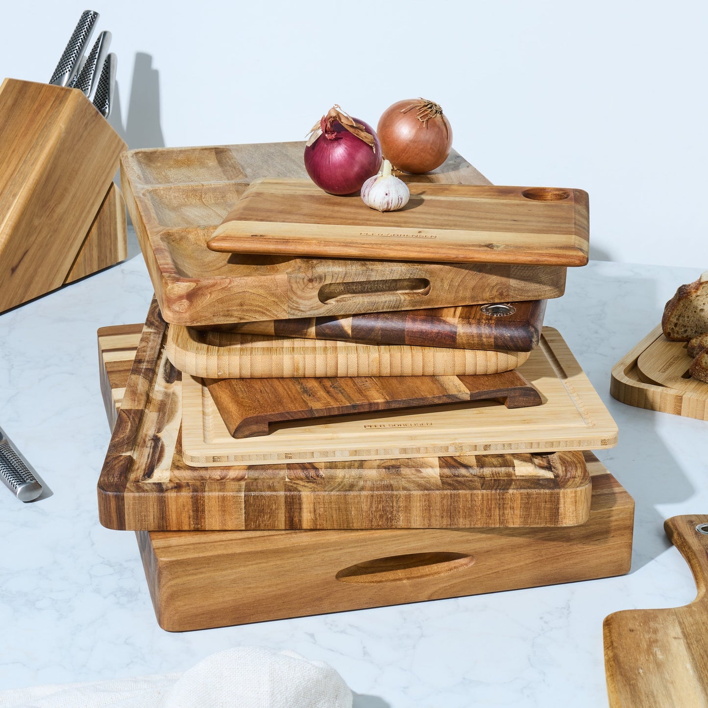 Peer Sorensen Mangowood Cutting and Presentation Board 44x33x3.6cm