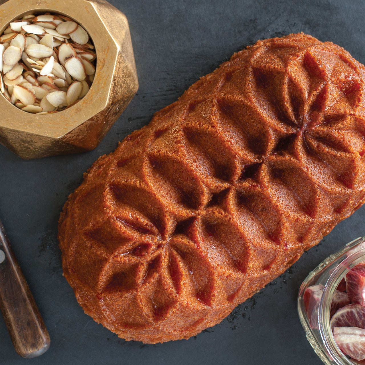 Jubilee Loaf Pan 26 x 15 x 7.5cm