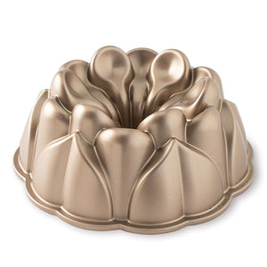 Magnolia Bundt® Pan 25 x 25 x 9.5cm