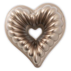 Elegant Heart Bundt Pan 28 x 26.5 x 10cm