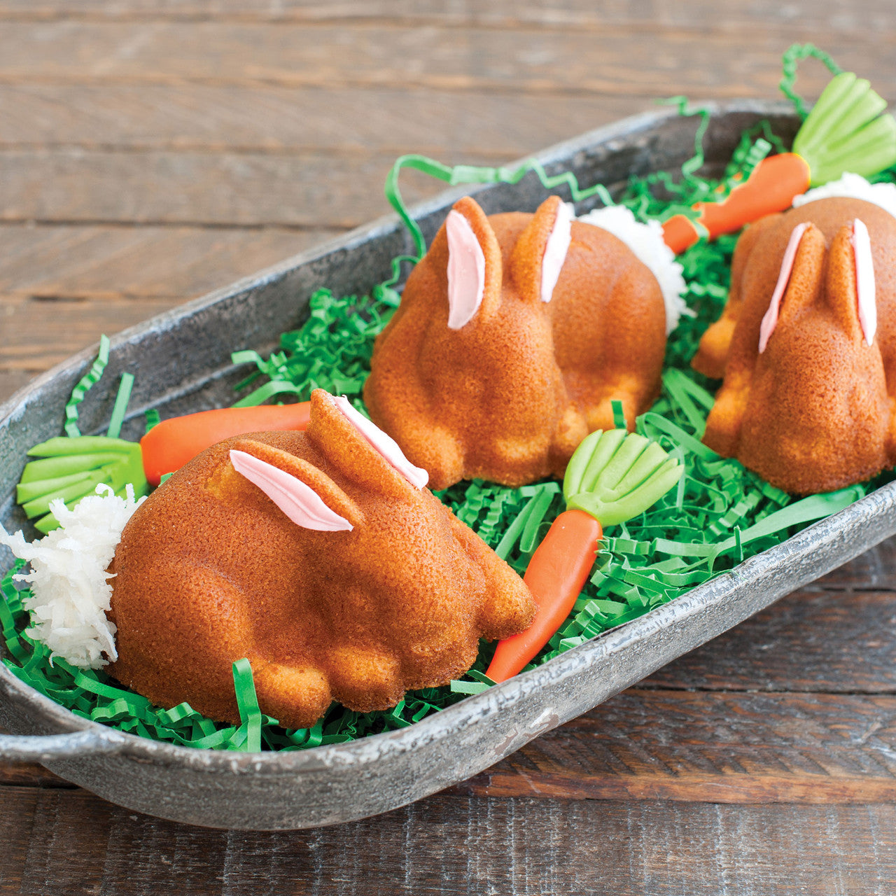 Baby Bunny Cakelet Pan 31 x 31 x 6cm
