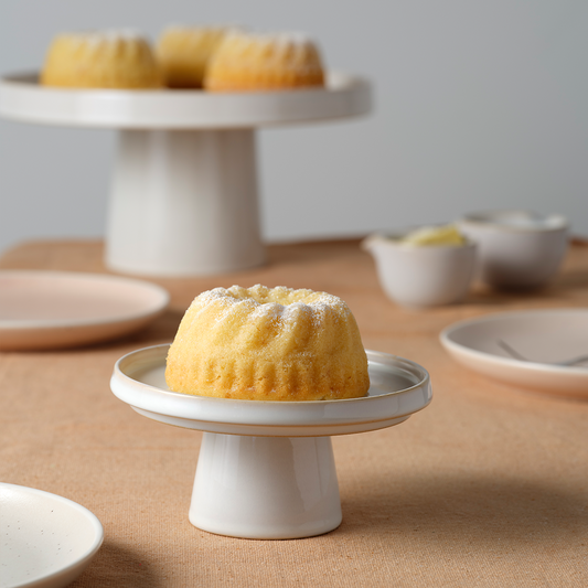 Tablekraft Urban Serve Pedestal Plate - 146x72mm, White