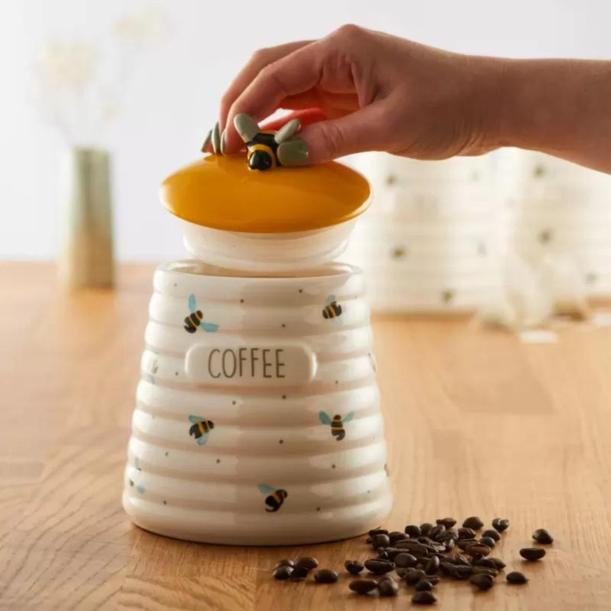 Price & Kensington Sweet Bee Storage Jar 15x12cm 700ml - Coffee