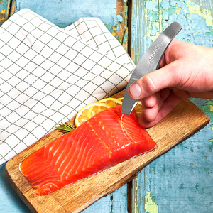Samura Fish Bone Tweezers - Kitchenly