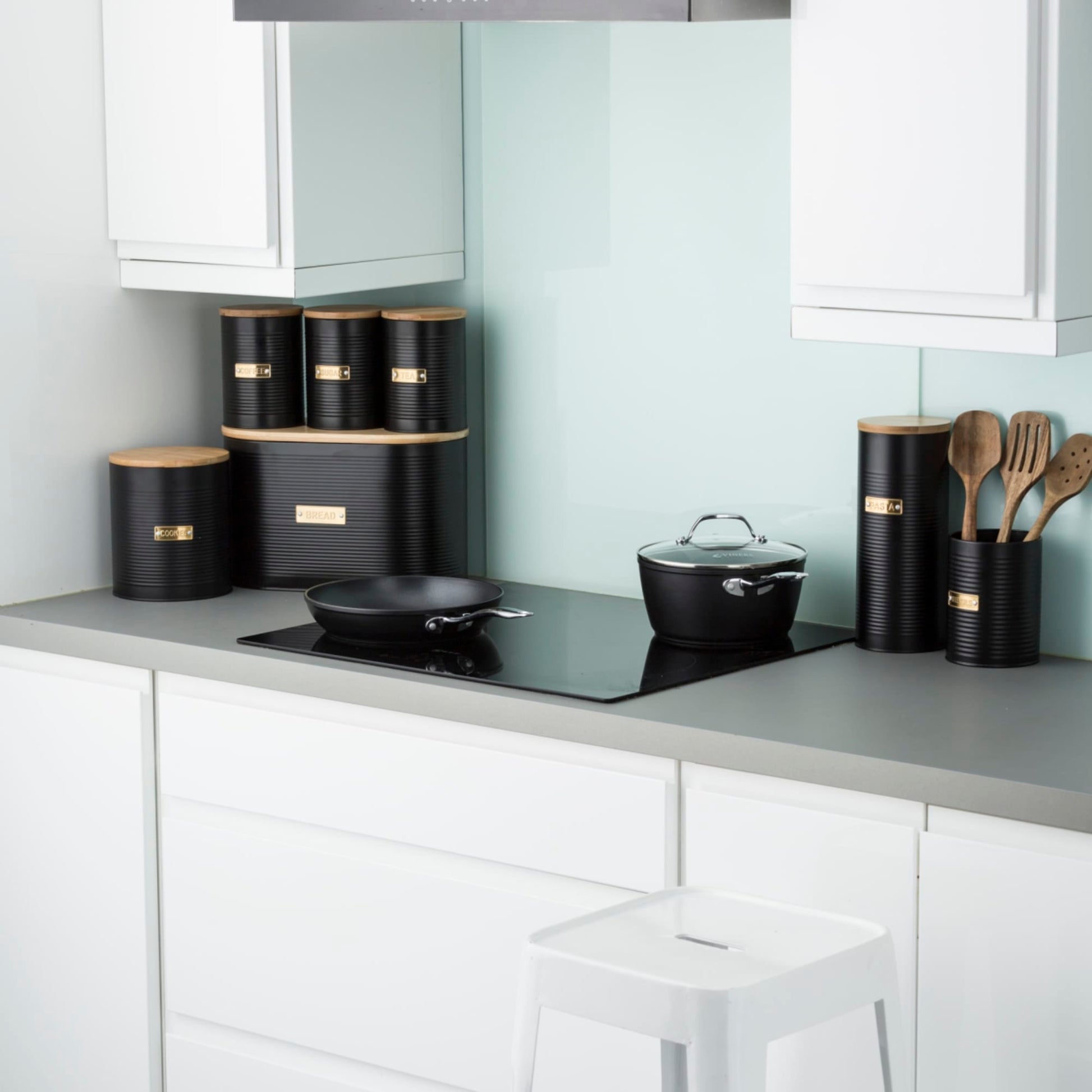 Typhoon Otto Bread Bin Black