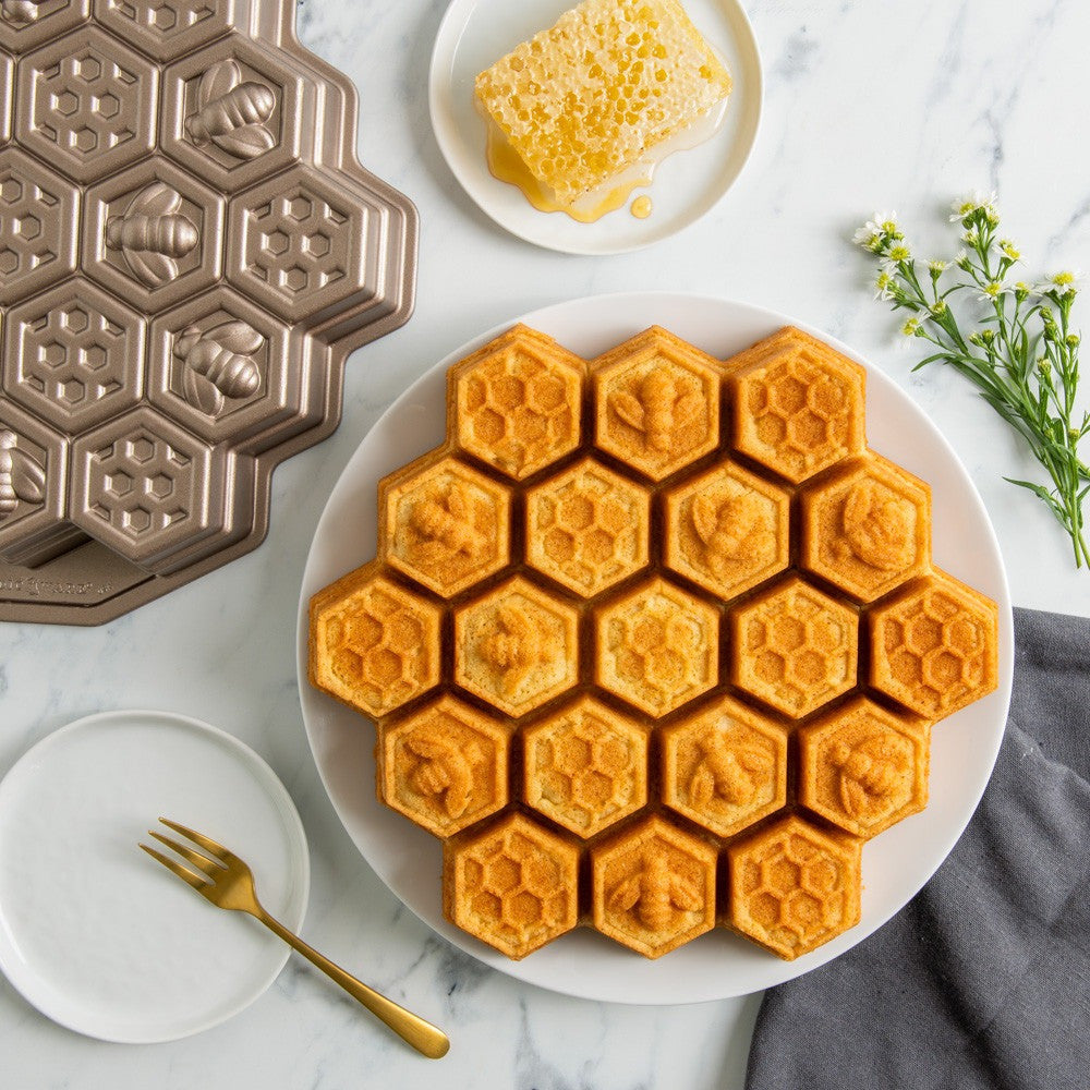Honeycomb Pull-Apart Dessert Pan